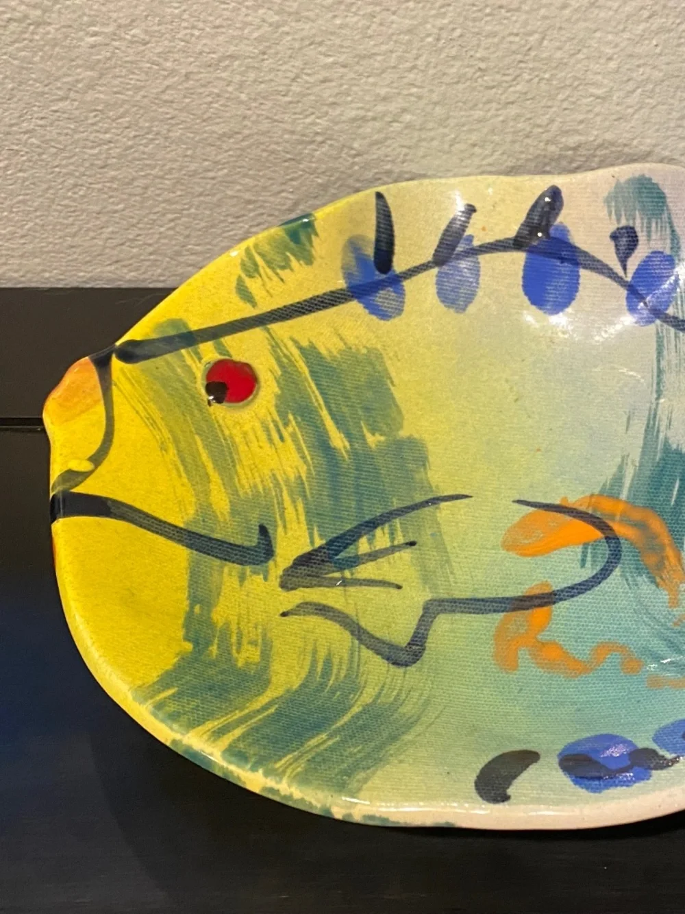 🐠 J .Rice Hand Painted Tropical Fish & hanger Signed 2010 Naples, FL Clay Place